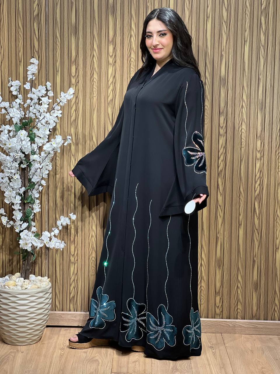 Maya Elegant Abaya