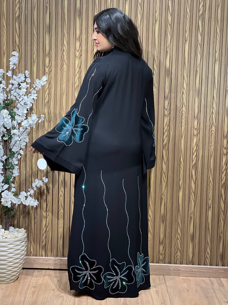 Maya Elegant Abaya