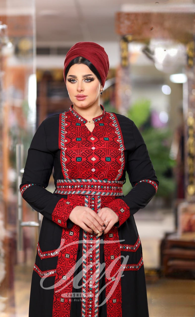 Hajar Sinawi Embroidery Abaya