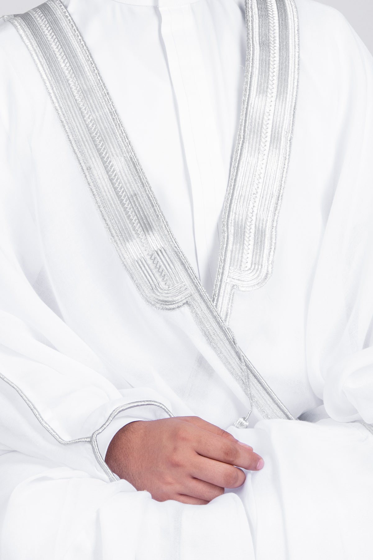 OVERCOAT SAOUDI PURE WHITE SILVER BISHT CLOAK - Arewa Collections