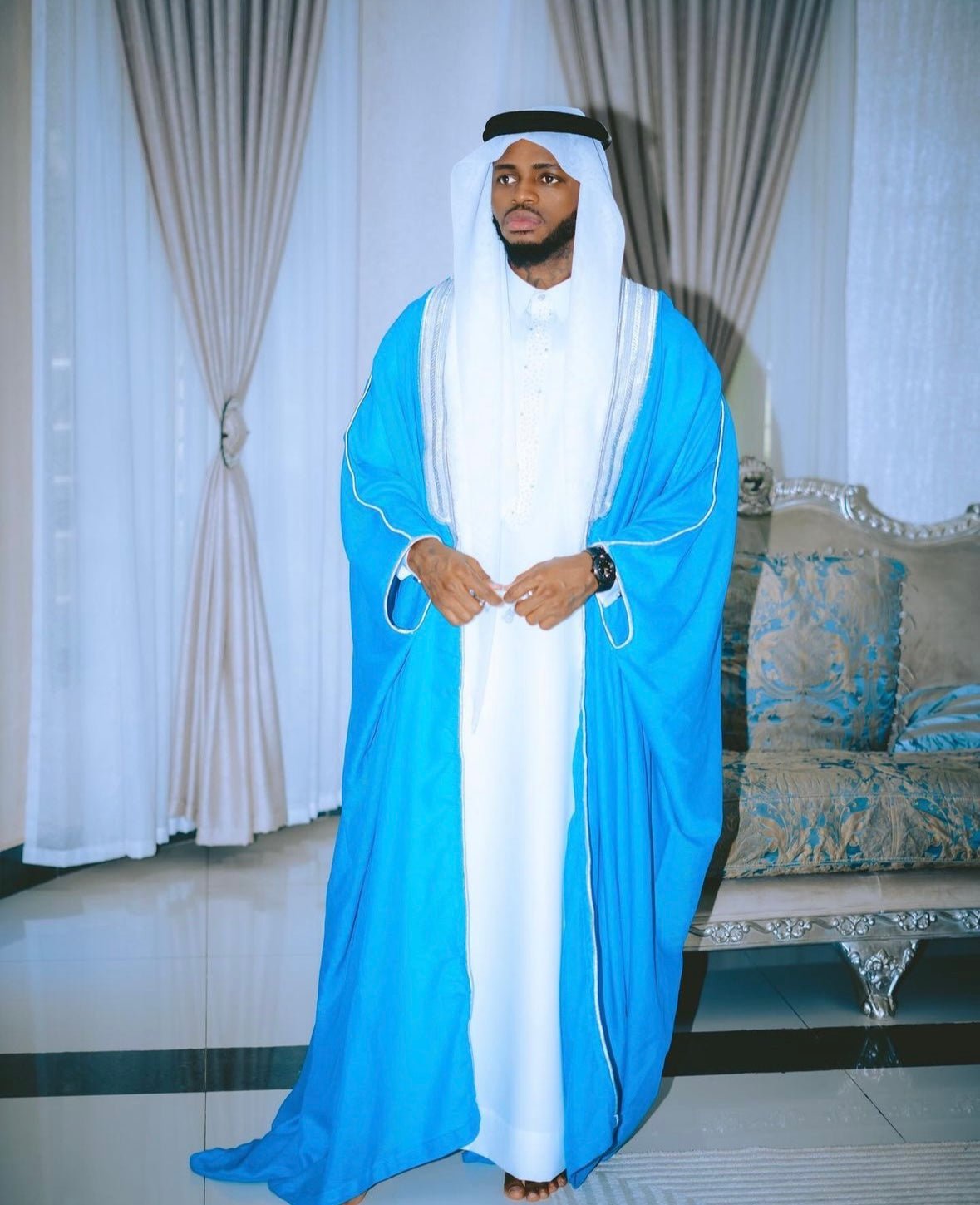 OVERCOAT SAOUDI SKY BLUE SILVER BISHT CLOAK - Arewa Collections