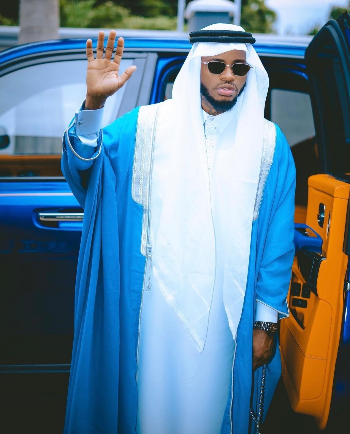 OVERCOAT SAOUDI SKY BLUE SILVER BISHT CLOAK - Arewa Collections